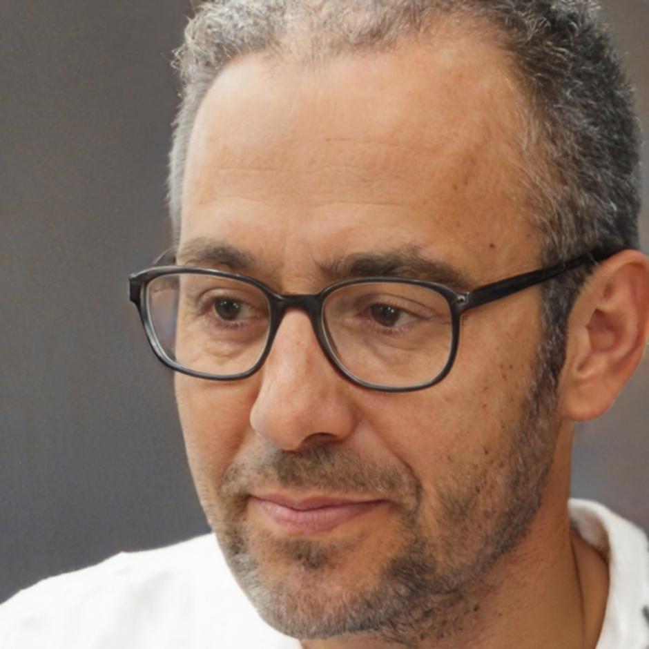 Portrait professionnel de Jean Tremblay, expert en technologies financières